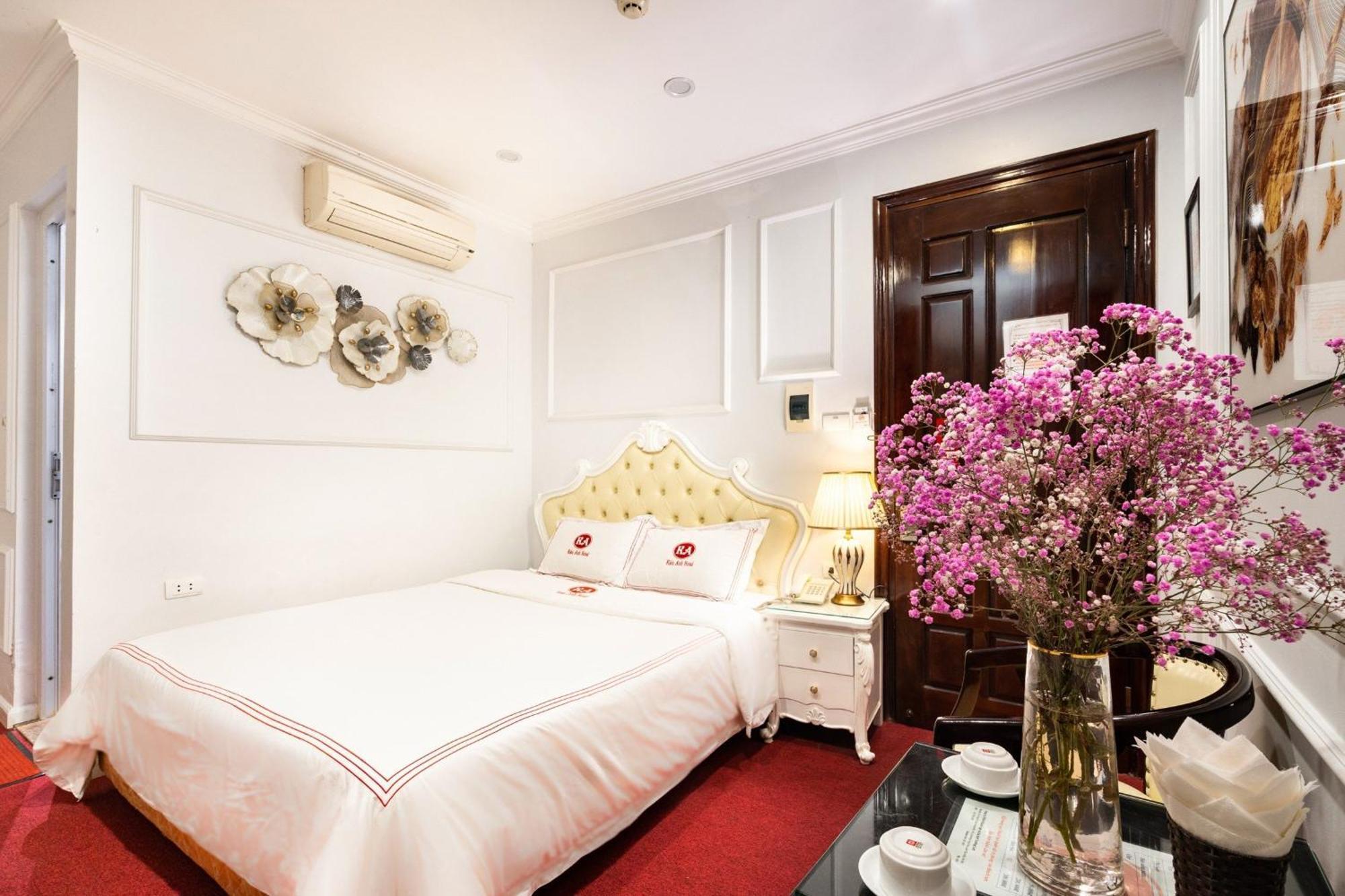 Kieu Anh Hotel - 81 Trung Kinh - By Bay Luxury Hanoi Exterior foto